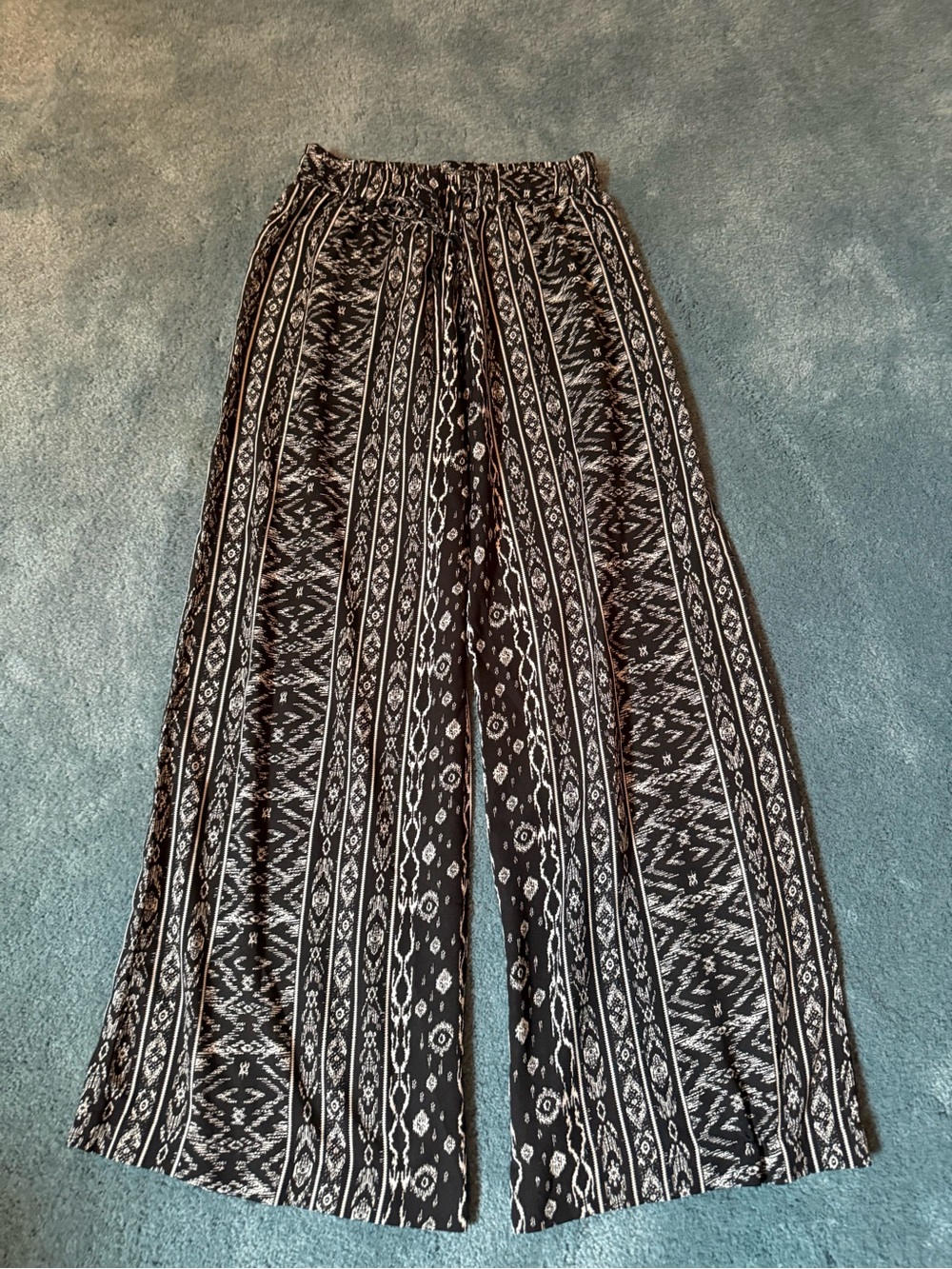 Elan Black & White Patterned Wide-Leg Pants